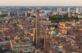 Anti Sipasi 'Menara miring' di Italia berada dalam status 'siaga tinggi' terhadap keruntuhan