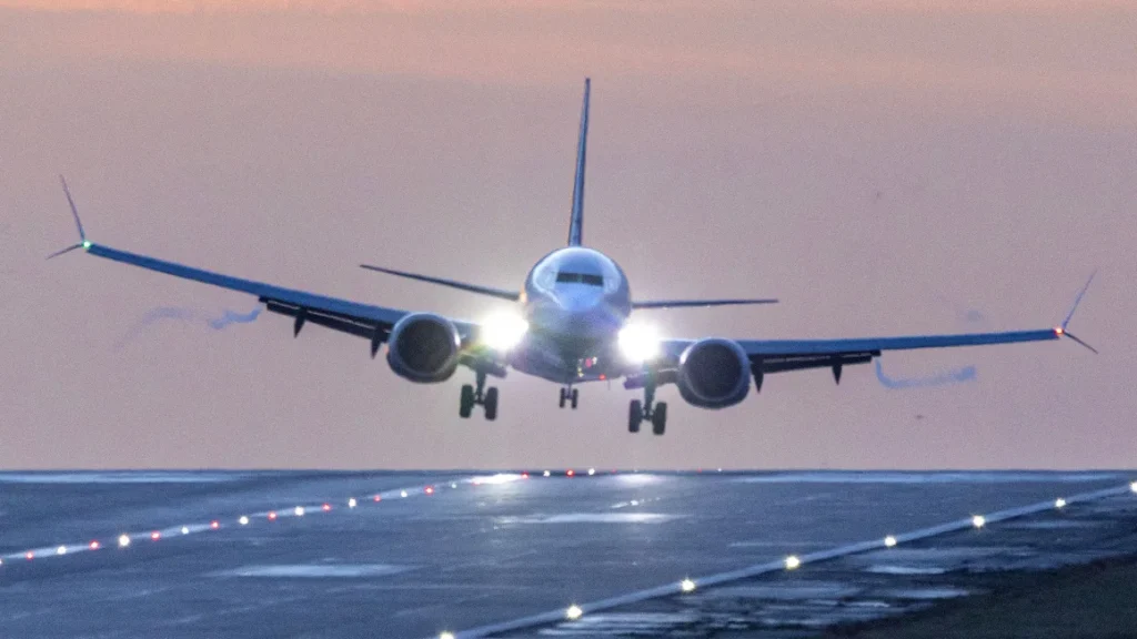 Kabar Penerbangan : Penumpang terbangun di negara yang ‘salah’ saat Badai Isha mengacaukan rencana penerbangan