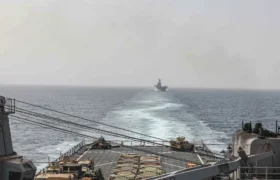 Konflik Terkini Gedung Putih mengatakan pihaknya tidak ingin memperluas konflik setelah helikopter AS menenggelamkan kapal Houthi di Laut Merah, yang menewaskan awak kapal
