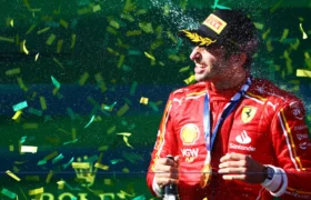 Carlos Sainz memenangkan Grand Prix Australia