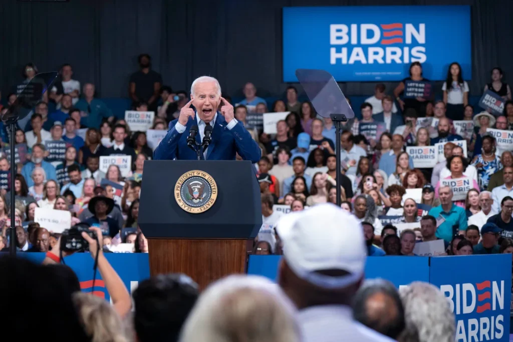 Biden akui lemahnya kinerja debat ketika muncul pertanyaan dari Partai Demokrat 