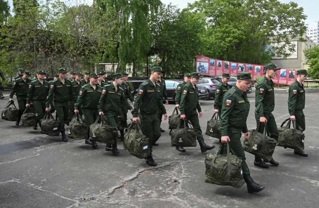 Putin berjanji bahwa wajib militer yang kurang terlatih tidak akan dikirim ke medan perang. 